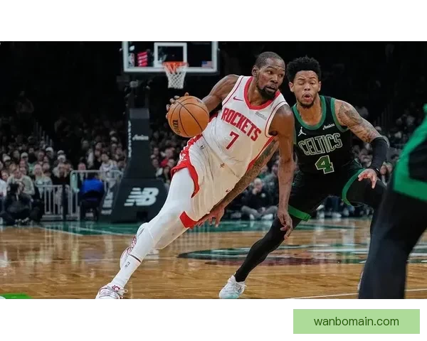 杜兰特25分6篮板终结老鹰11连胜 末节与队友热聊咧嘴大笑 杜兰特25分6篮板终结老鹰11连胜 末节与队友热聊咧嘴大笑